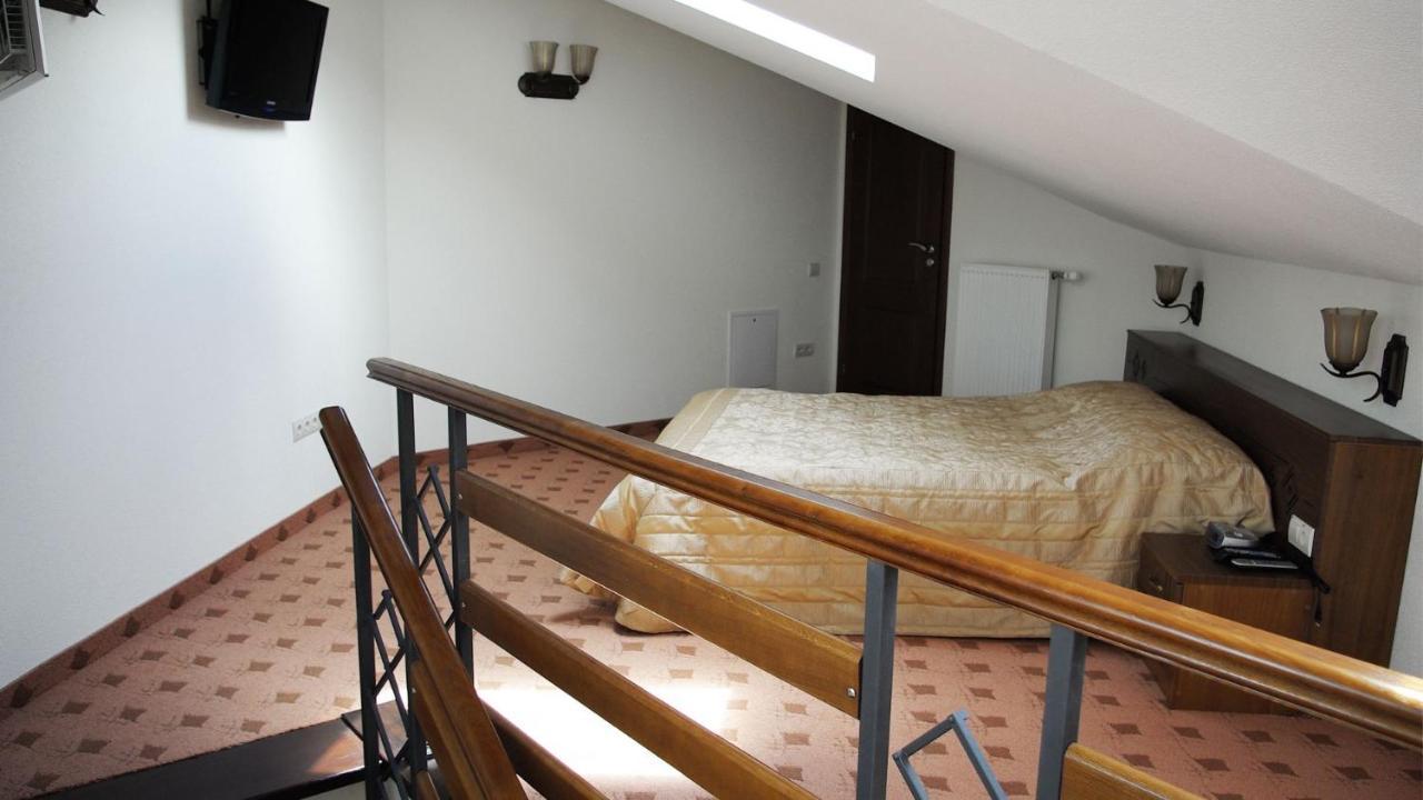 Gerdan Hotel ยาเรมชา ภายนอก รูปภาพ